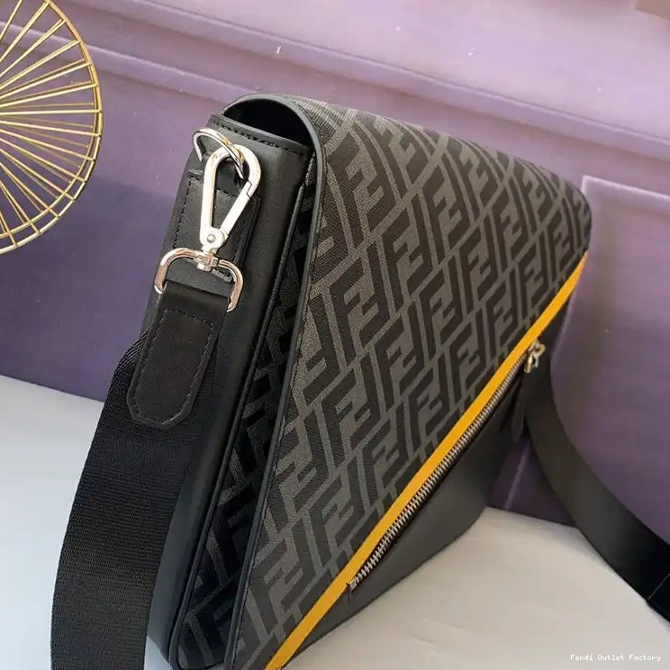 Affordable HOT Fabric Large Bag FF Black Motif Fendi Messenger In 0517